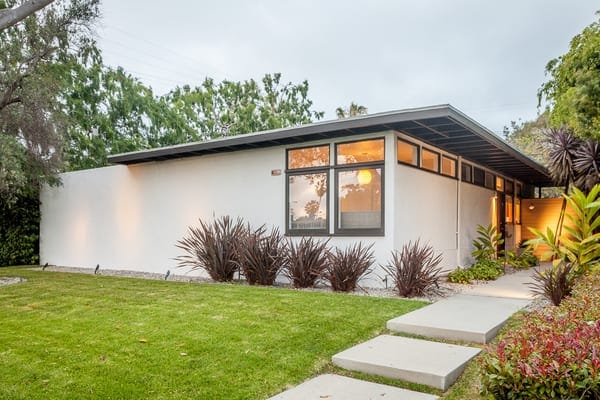 Modern Home-Pamls Mar Vista