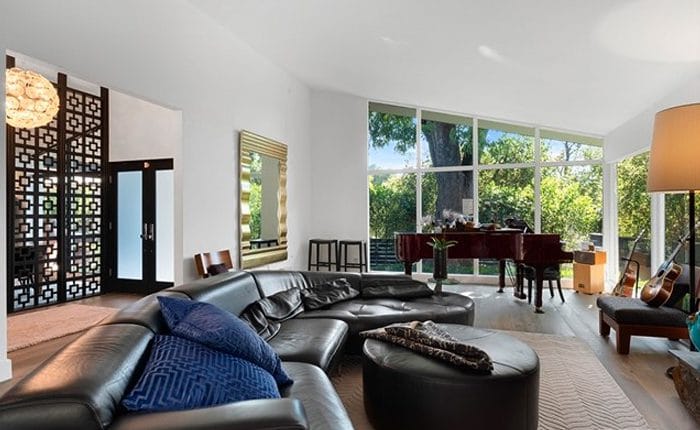Sherman Oaks Mid Century home with soaring ceilings