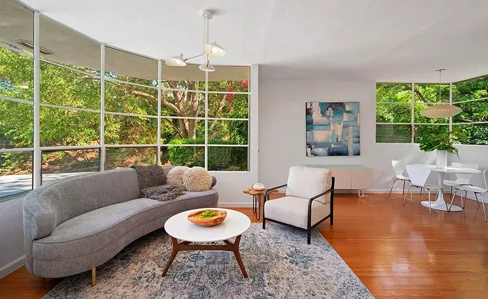 Living room of a Hollywood Hills Streamline Moderne home by William Kesling