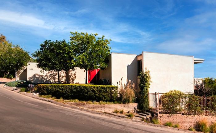 The Adler House, this Richard Neutra Crestwood Hills home boasts panoramic vistas
