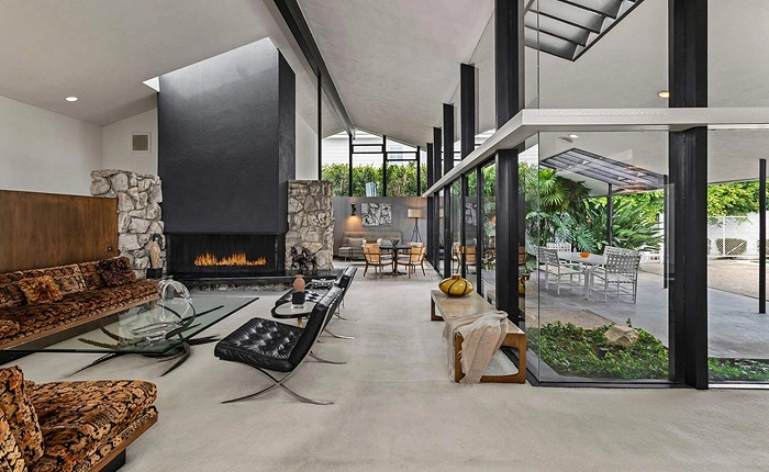 Living room of the Cheviot Hills Quincy Jones home. The Reicher House