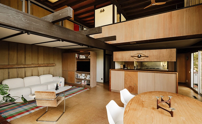 Livingroom of the Calvin Straub Pasadena Home, the Thomas & Barbara Wirick House