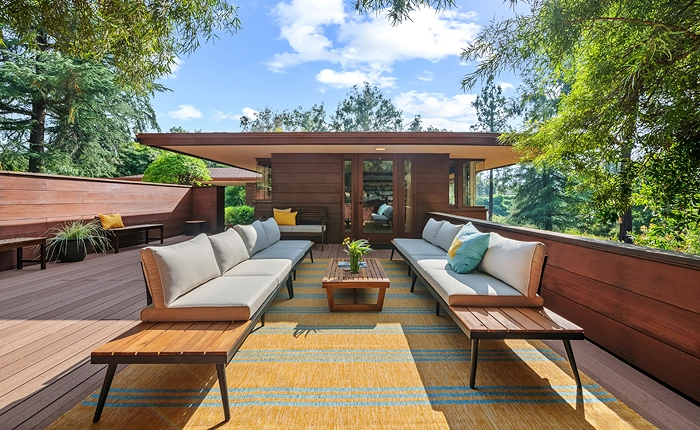Expansive deck of the Redlands James De Long Mid Century Home
