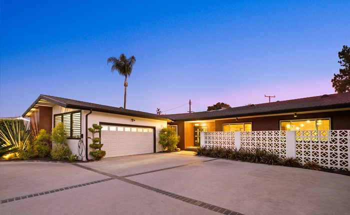 ladera-heights-mid-century-home-pool-3