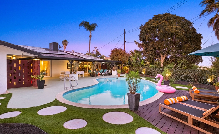 ladera-heights-mid-century-home-pool-4
