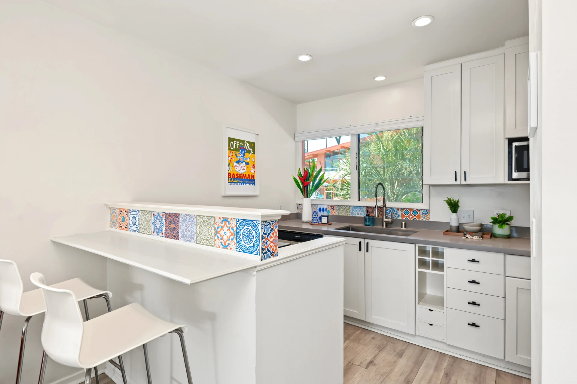 mid-century-edward-fickett-condo-10hi