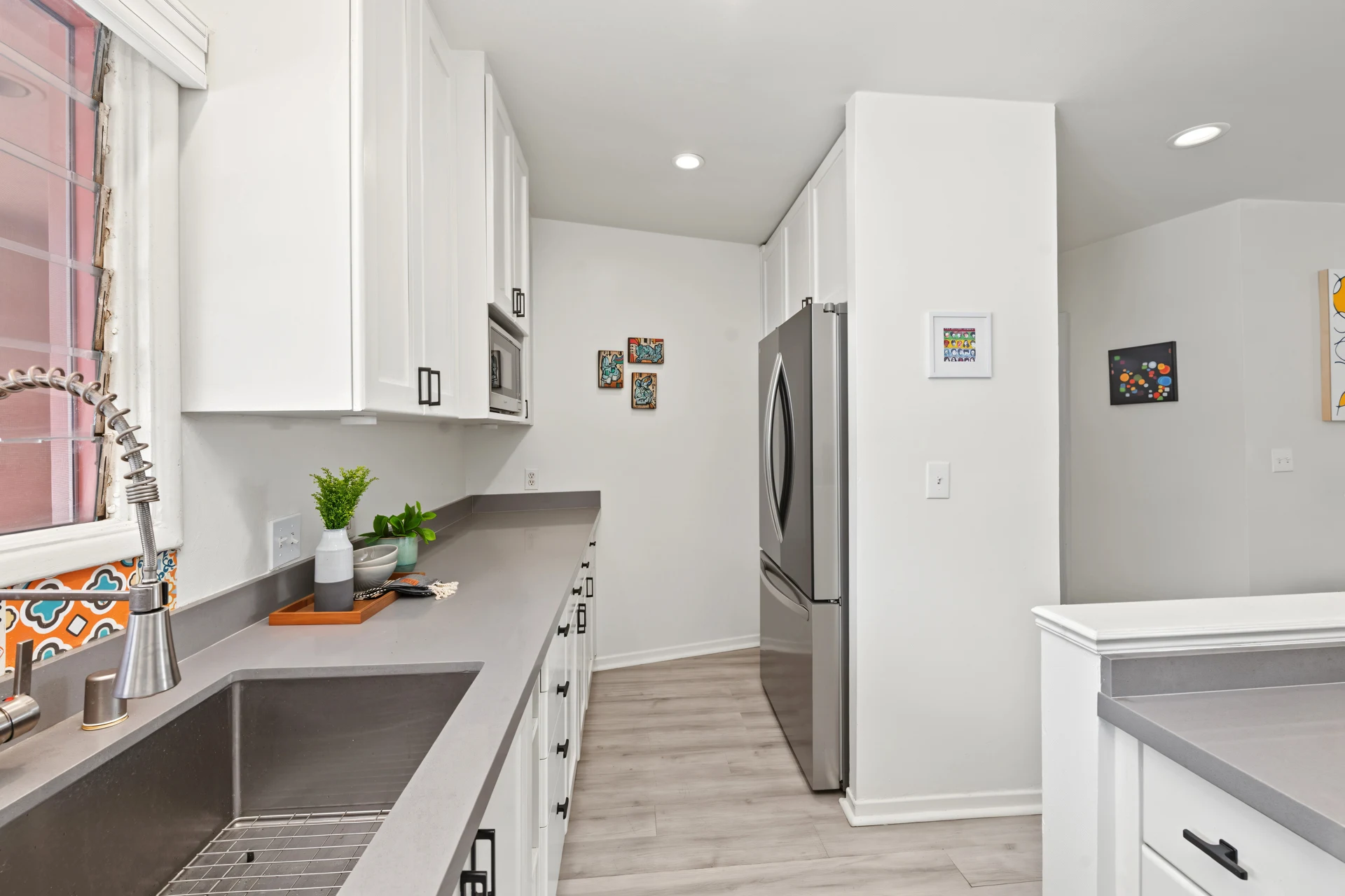 mid-century-edward-fickett-condo-11hi