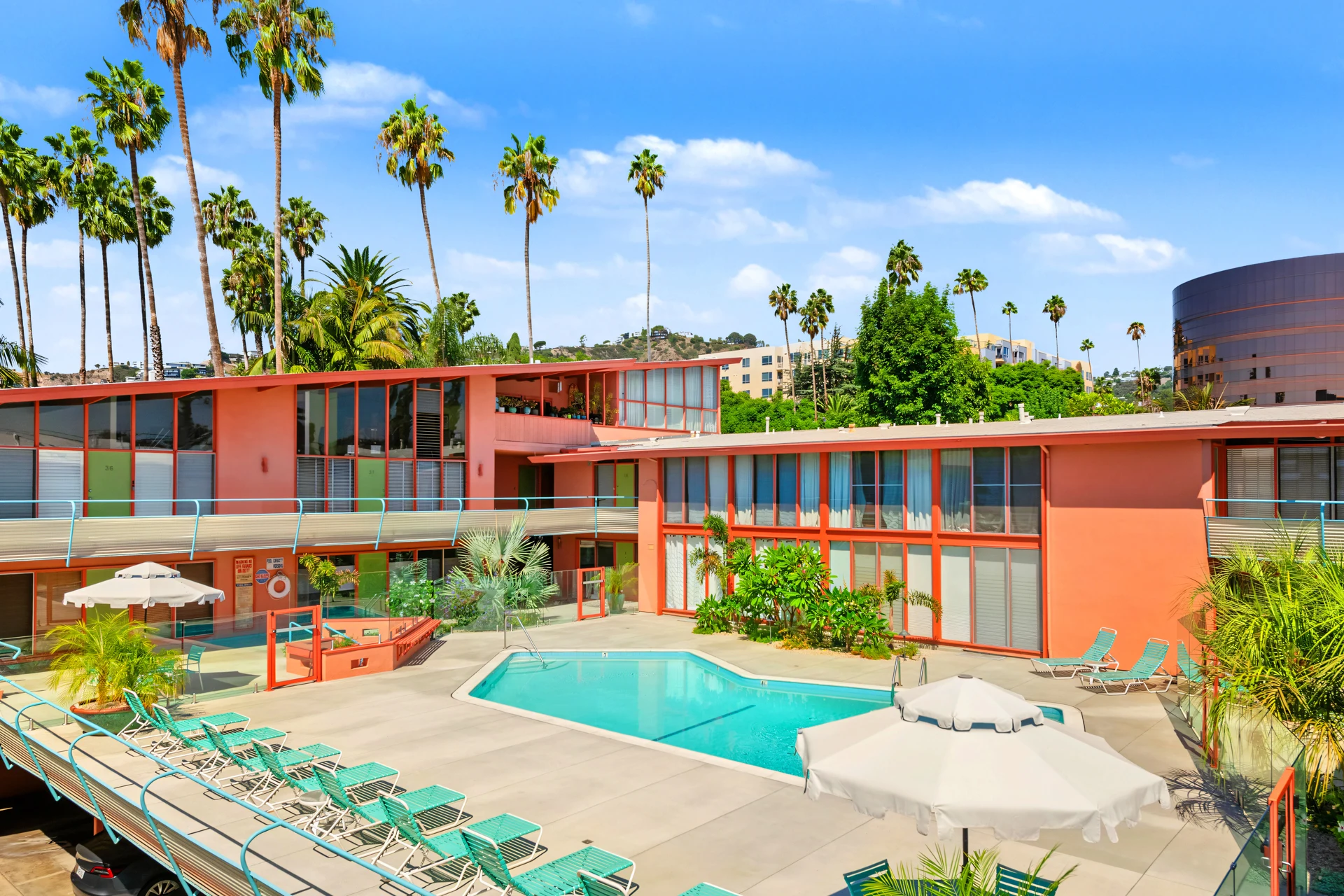 mid-century-edward-fickett-condo-19hi
