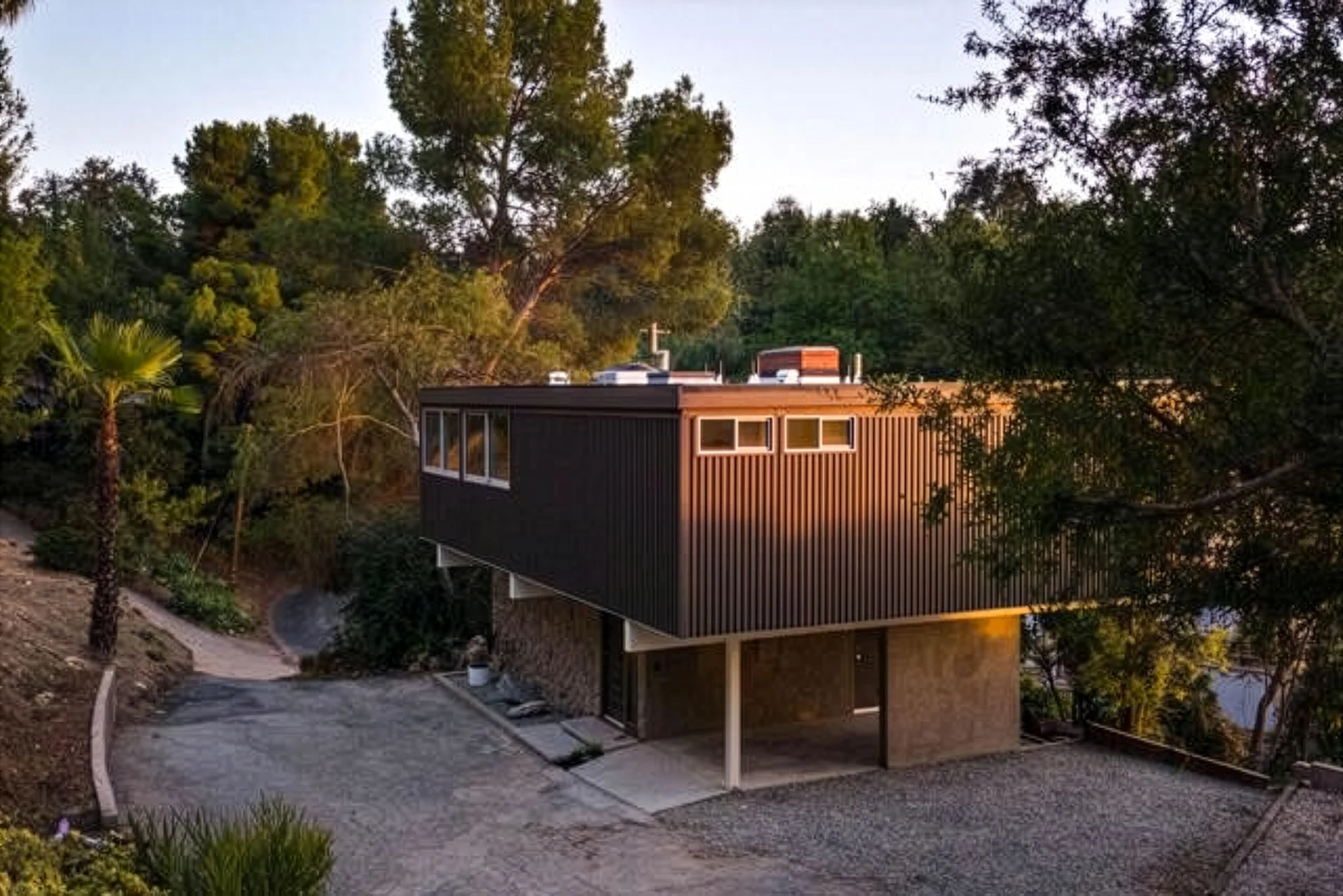 mid-century-home-montecito-heights-10hi