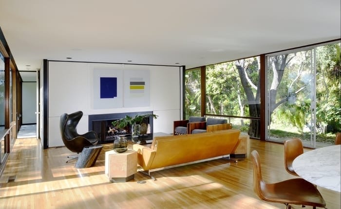 Living room of the Moore House by Mid Century Modern Architect Craig Ellwood